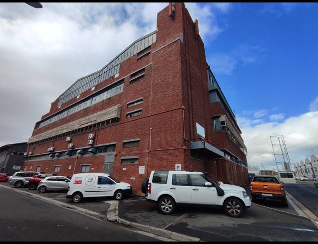 1,500M² FACTORY TO LET IN MAITLAND